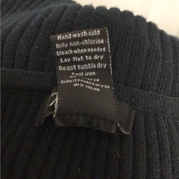 Taylor Marcs Women’s Classic V Neck Ribbed Sweater, Black, size XXL - Picture 8 of 8